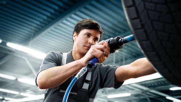 BMW SERVICE ΤΡΟΧΩΝ ΚΑΙ ΕΛΑΣΤΙΚΩΝ.